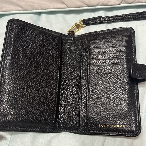 Tory Burch wristlet - Picture 3 of 7